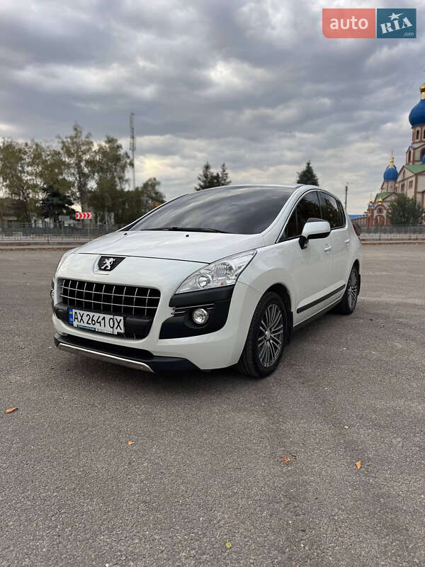 Позашляховик / Кросовер Peugeot 3008 2013 в Первомайську