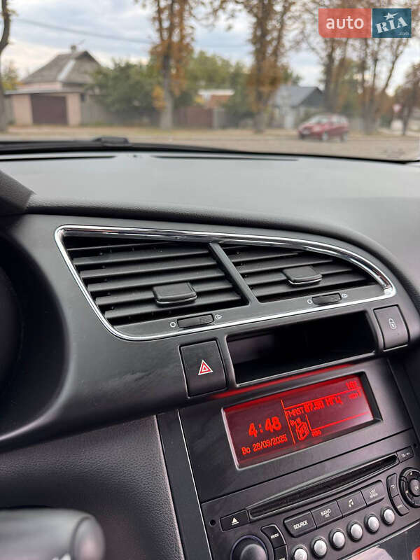 Позашляховик / Кросовер Peugeot 3008 2013 в Первомайську