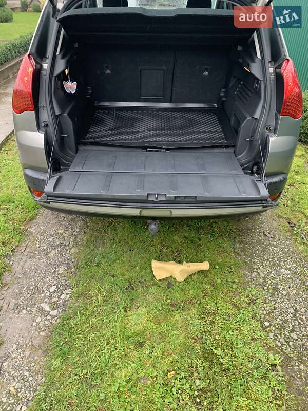 Позашляховик / Кросовер Peugeot 3008 2010 в Чорткові фото 3 Позашляховик / Кросовер Peugeot 3008 2010 в Чорткові