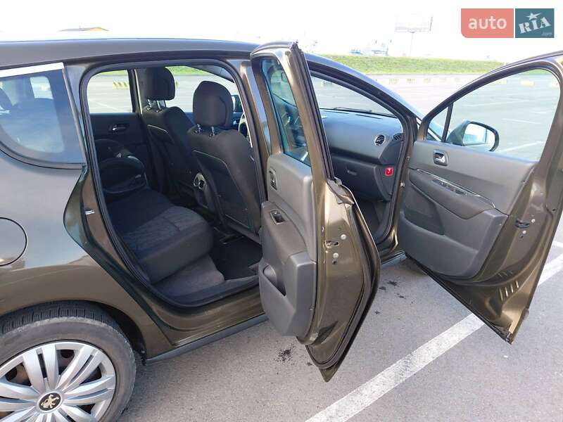 Внедорожник / Кроссовер Peugeot 3008 2010 в Львове