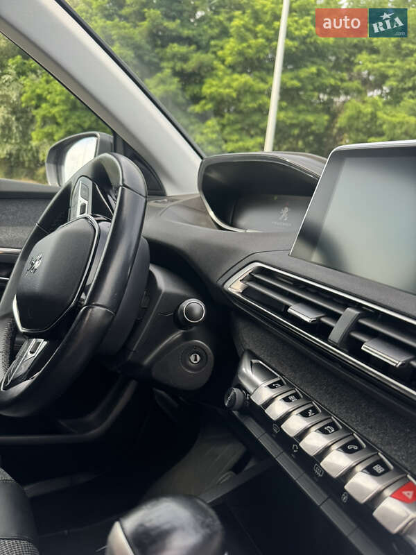 Внедорожник / Кроссовер Peugeot 3008 2018 в Львове