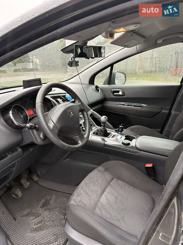 Позашляховик / Кросовер Peugeot 3008 2010 в Івано-Франківську фото 8 Позашляховик / Кросовер Peugeot 3008 2010 в Івано-Франківську