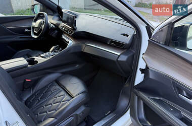 Внедорожник / Кроссовер Peugeot 3008 2020 в 