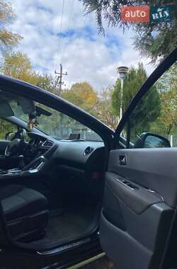 Внедорожник / Кроссовер Peugeot 3008 2010 в Надворной