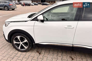 Внедорожник / Кроссовер Peugeot 3008 2019 в 