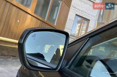 Внедорожник / Кроссовер Peugeot 3008 2020 в 