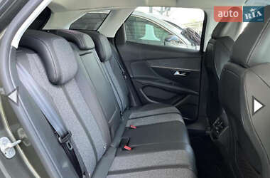 Внедорожник / Кроссовер Peugeot 3008 2020 в 