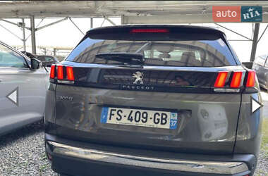 Внедорожник / Кроссовер Peugeot 3008 2020 в 