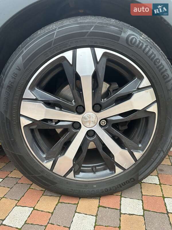 Внедорожник / Кроссовер Peugeot 3008 2017 в Киеве фото 7 Внедорожник / Кроссовер Peugeot 3008 2017 в Киеве