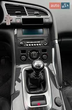 Внедорожник / Кроссовер Peugeot 3008 2012 в 