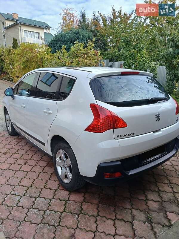 Внедорожник / Кроссовер Peugeot 3008 2012 в Ужгороде фото 3 Внедорожник / Кроссовер Peugeot 3008 2012 в Ужгороде