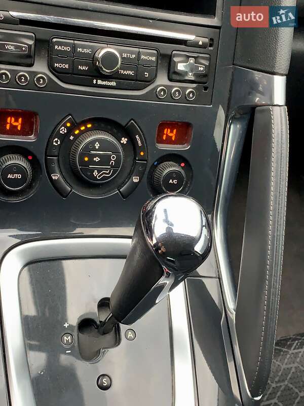 Позашляховик / Кросовер Peugeot 3008 2014 в Дрогобичі