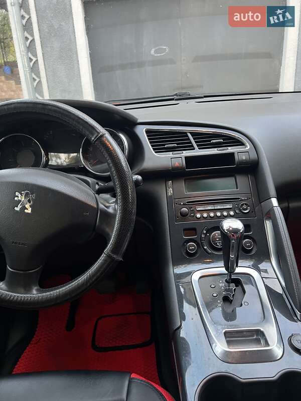 Внедорожник / Кроссовер Peugeot 3008 2010 в Джурине фото 4 Внедорожник / Кроссовер Peugeot 3008 2010 в Джурине