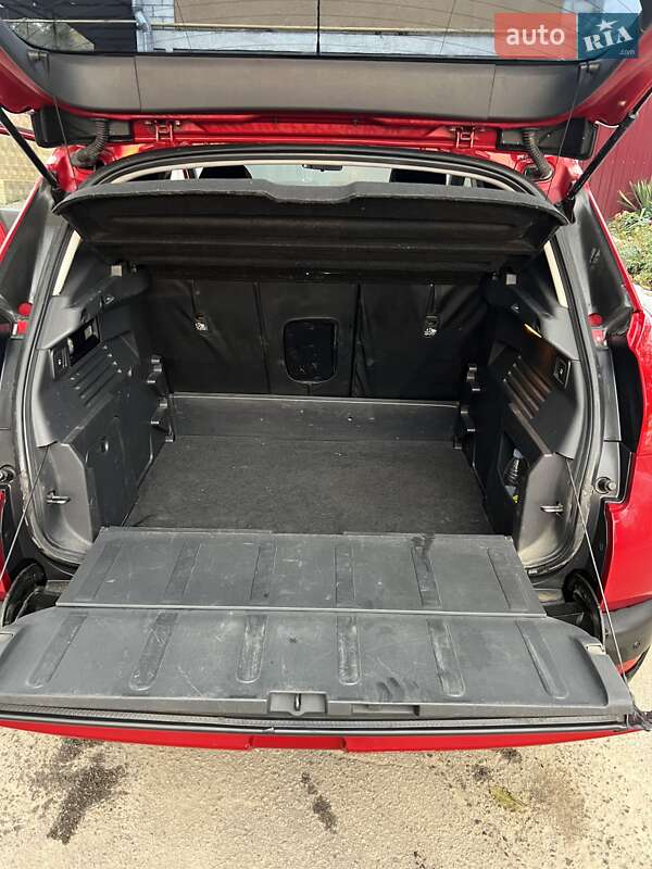 Внедорожник / Кроссовер Peugeot 3008 2010 в Джурине фото 27 Внедорожник / Кроссовер Peugeot 3008 2010 в Джурине