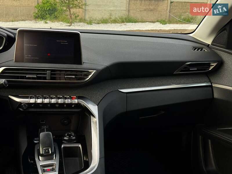 Позашляховик / Кросовер Peugeot 3008 2018 в Черкасах фото 11 Позашляховик / Кросовер Peugeot 3008 2018 в Черкасах