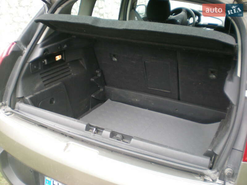 Позашляховик / Кросовер Peugeot 3008 2011 в Тернополі фото 8 Позашляховик / Кросовер Peugeot 3008 2011 в Тернополі