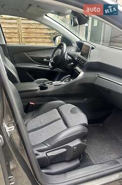 Внедорожник / Кроссовер Peugeot 3008 2020 в 