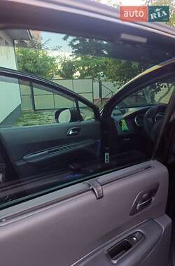 Внедорожник / Кроссовер Peugeot 3008 2010 в 