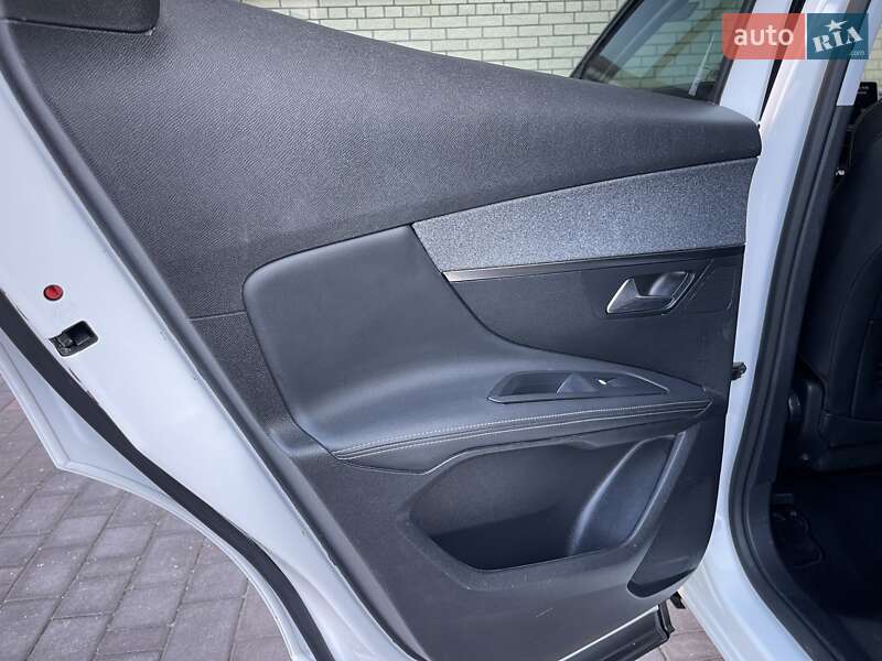 Внедорожник / Кроссовер Peugeot 3008 2020 в Тернополе фото 51 Внедорожник / Кроссовер Peugeot 3008 2020 в Тернополе
