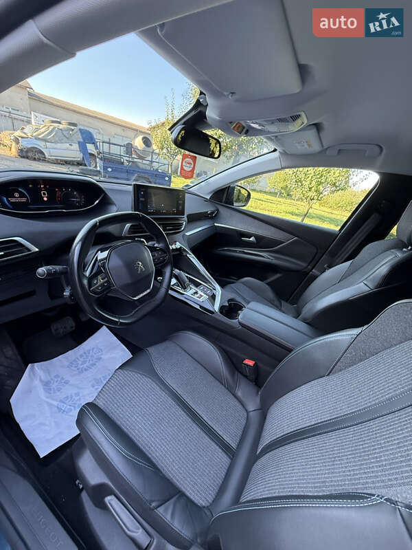 Внедорожник / Кроссовер Peugeot 3008 2022 в Ивано-Франковске