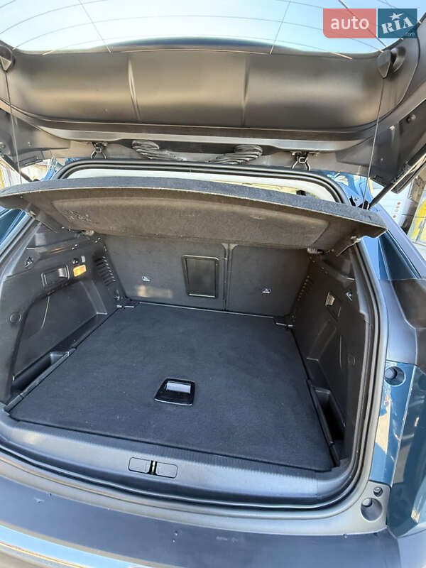 Внедорожник / Кроссовер Peugeot 3008 2022 в Ивано-Франковске