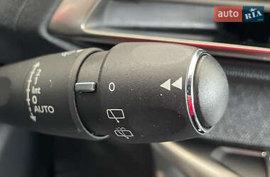 Внедорожник / Кроссовер Peugeot 3008 2019 в 