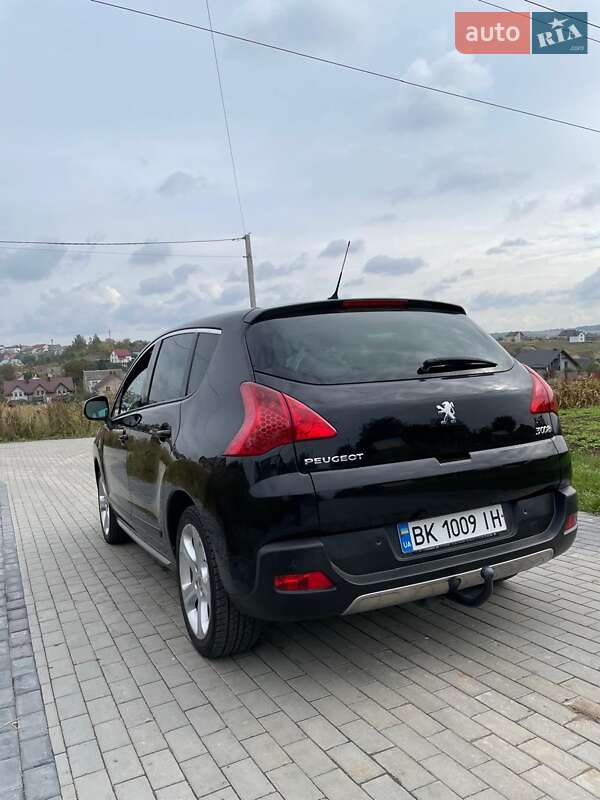 Позашляховик / Кросовер Peugeot 3008 2010 в Рівному