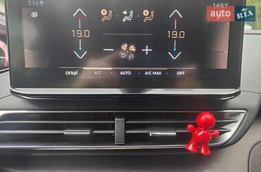 Внедорожник / Кроссовер Peugeot 3008 2020 в 
