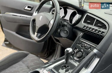 Внедорожник / Кроссовер Peugeot 3008 2013 в 