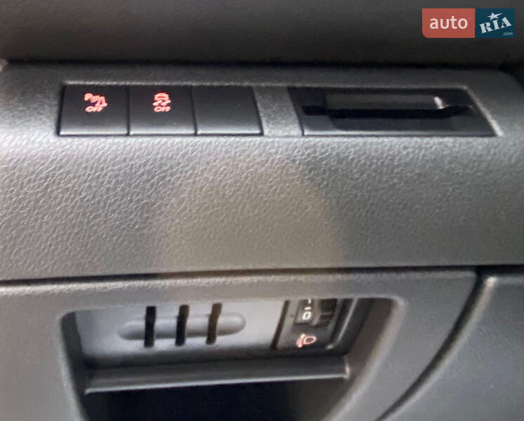 Внедорожник / Кроссовер Peugeot 3008 2013 в Ровно фото 14 Внедорожник / Кроссовер Peugeot 3008 2013 в Ровно