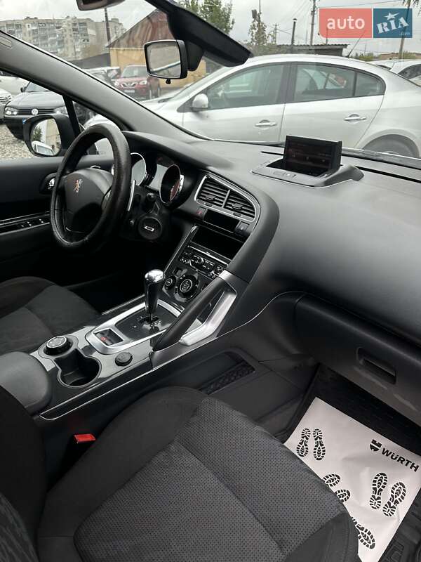 Внедорожник / Кроссовер Peugeot 3008 2010 в Смеле фото 15 Внедорожник / Кроссовер Peugeot 3008 2010 в Смеле