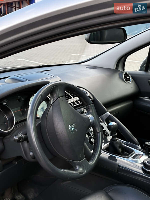 Позашляховик / Кросовер Peugeot 3008 2010 в Дубні