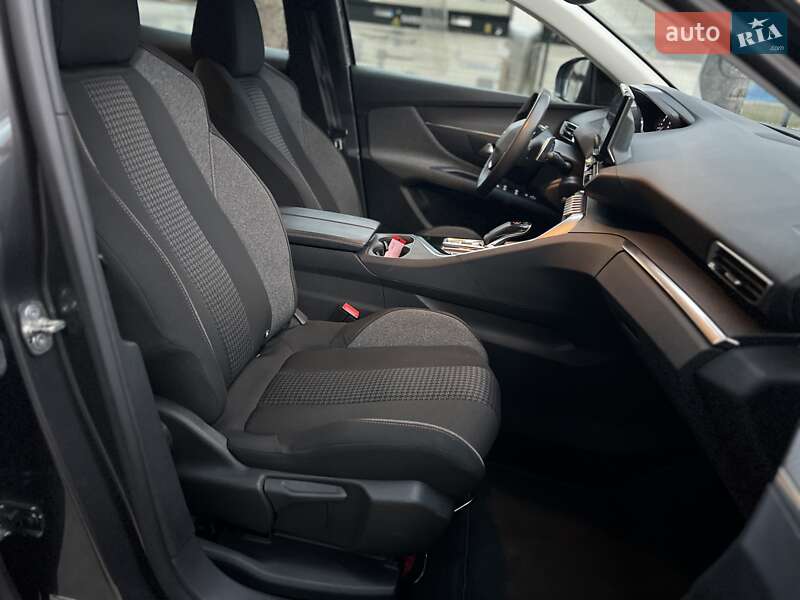 Позашляховик / Кросовер Peugeot 3008 2020 в Львові фото 18 Позашляховик / Кросовер Peugeot 3008 2020 в Львові
