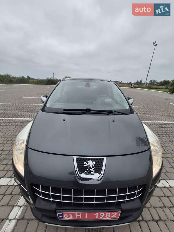Позашляховик / Кросовер Peugeot 3008 2013 в Львові фото 9 Позашляховик / Кросовер Peugeot 3008 2013 в Львові