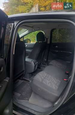 Позашляховик / Кросовер Peugeot 3008 2010 в  фото 3 Позашляховик / Кросовер Peugeot 3008 2010 в