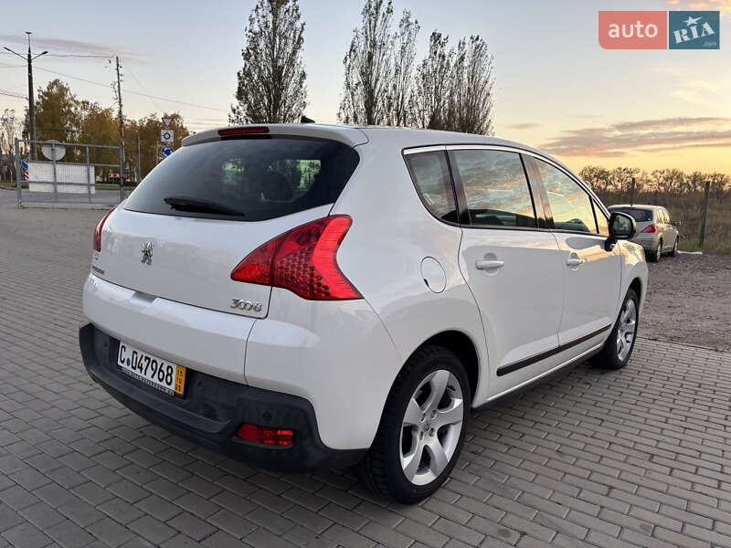 Позашляховик / Кросовер Peugeot 3008 2010 в Черкасах