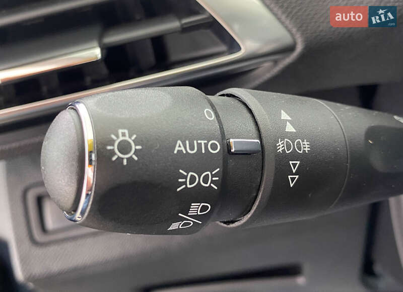 Позашляховик / Кросовер Peugeot 3008 2020 в Львові