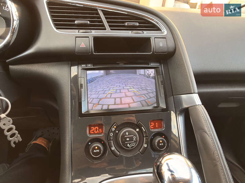 Внедорожник / Кроссовер Peugeot 3008 2015 в Ивано-Франковске