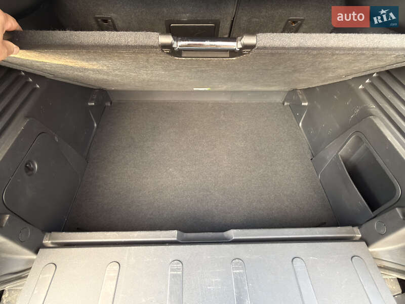 Внедорожник / Кроссовер Peugeot 3008 2015 в Ивано-Франковске