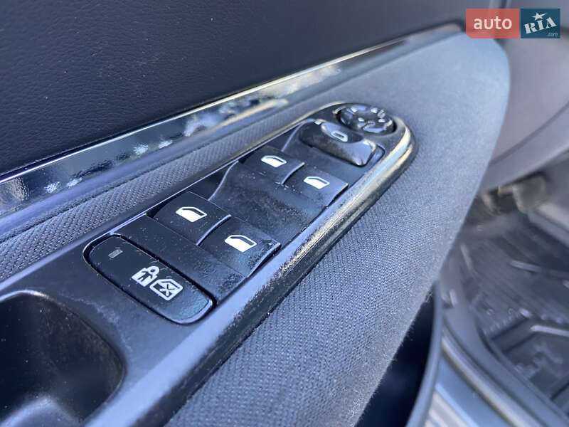 Внедорожник / Кроссовер Peugeot 3008 2012 в Львове фото 19 Внедорожник / Кроссовер Peugeot 3008 2012 в Львове