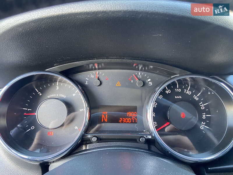 Внедорожник / Кроссовер Peugeot 3008 2012 в Львове фото 30 Внедорожник / Кроссовер Peugeot 3008 2012 в Львове