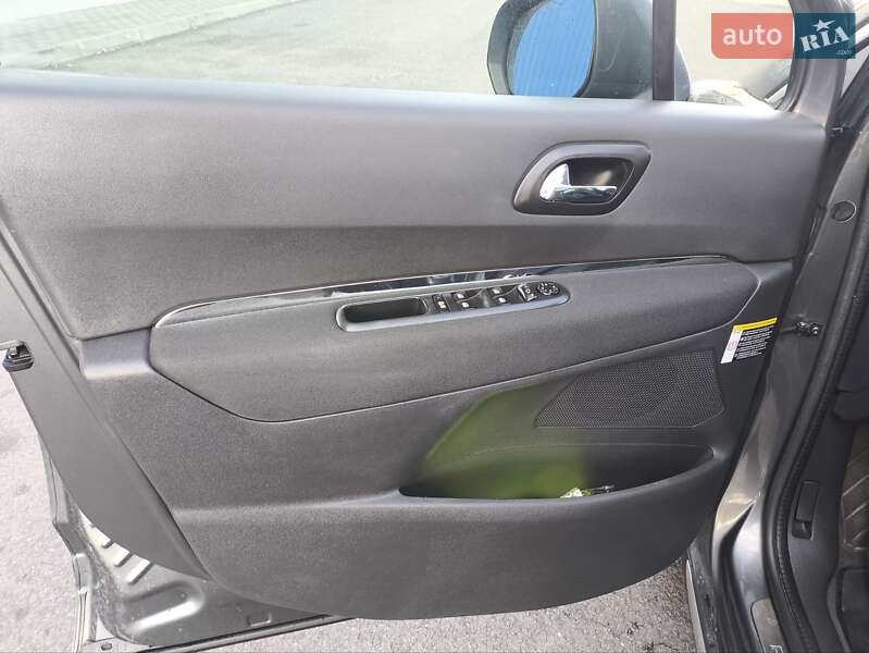 Внедорожник / Кроссовер Peugeot 3008 2012 в Ковеле