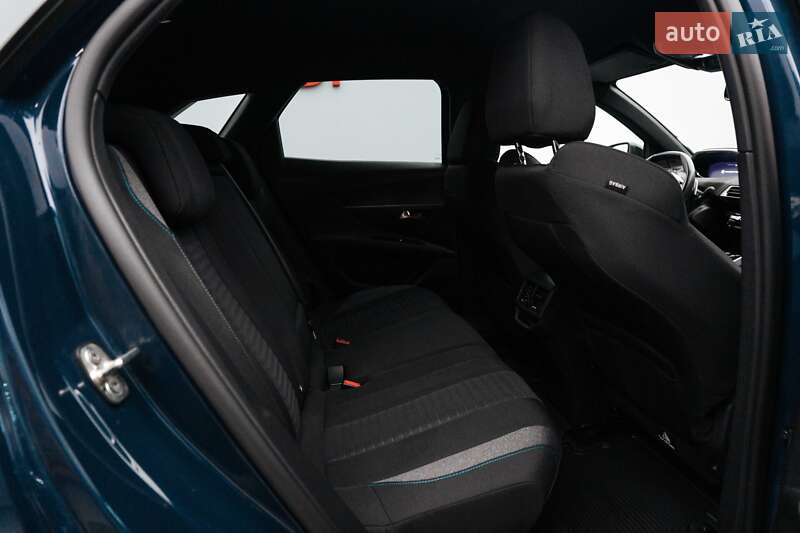 Внедорожник / Кроссовер Peugeot 3008 2023 в Киеве