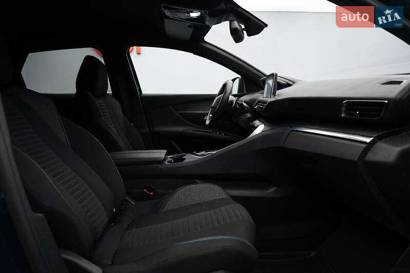 Внедорожник / Кроссовер Peugeot 3008 2023 в Киеве