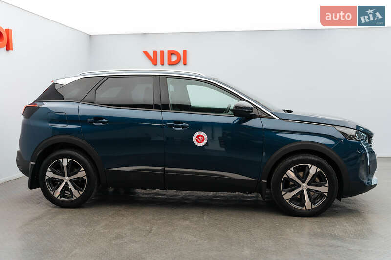 Внедорожник / Кроссовер Peugeot 3008 2023 в Киеве