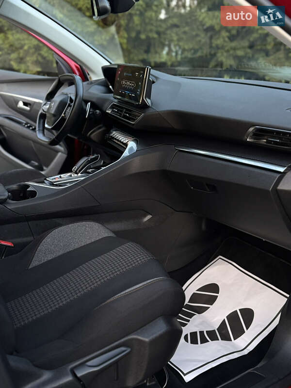 Внедорожник / Кроссовер Peugeot 3008 2021 в Дубно