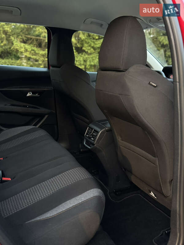 Внедорожник / Кроссовер Peugeot 3008 2021 в Дубно