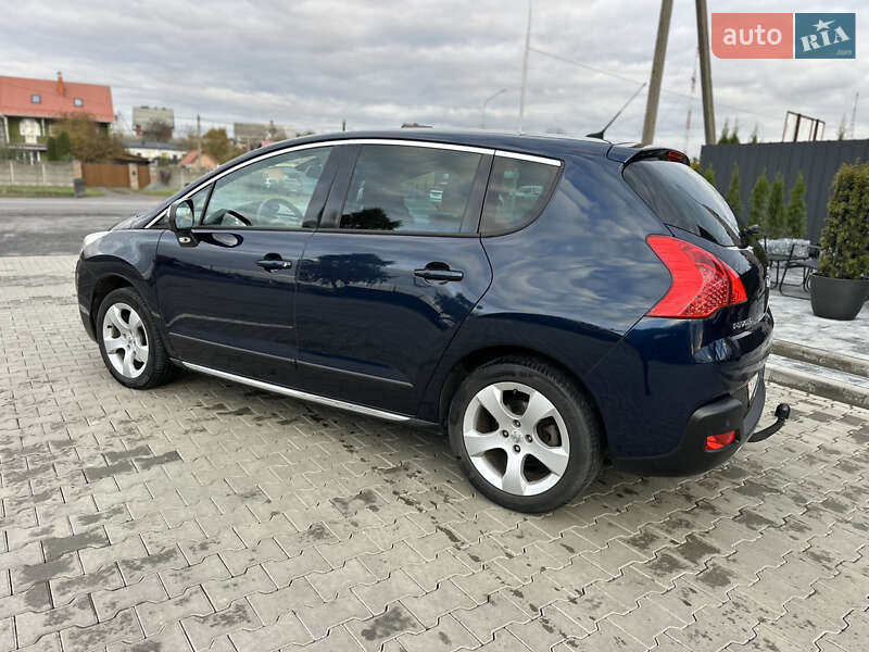 Позашляховик / Кросовер Peugeot 3008 2011 в Луцьку