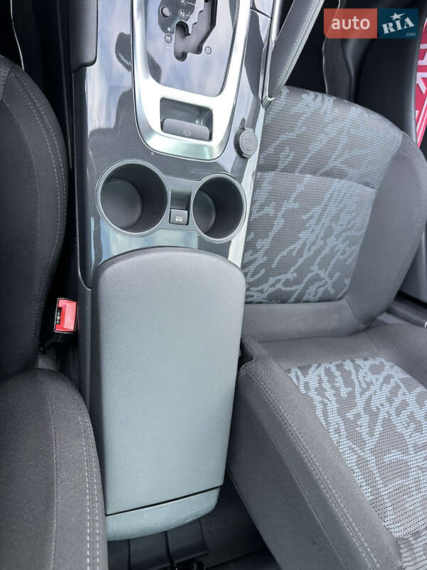 Позашляховик / Кросовер Peugeot 3008 2011 в Луцьку