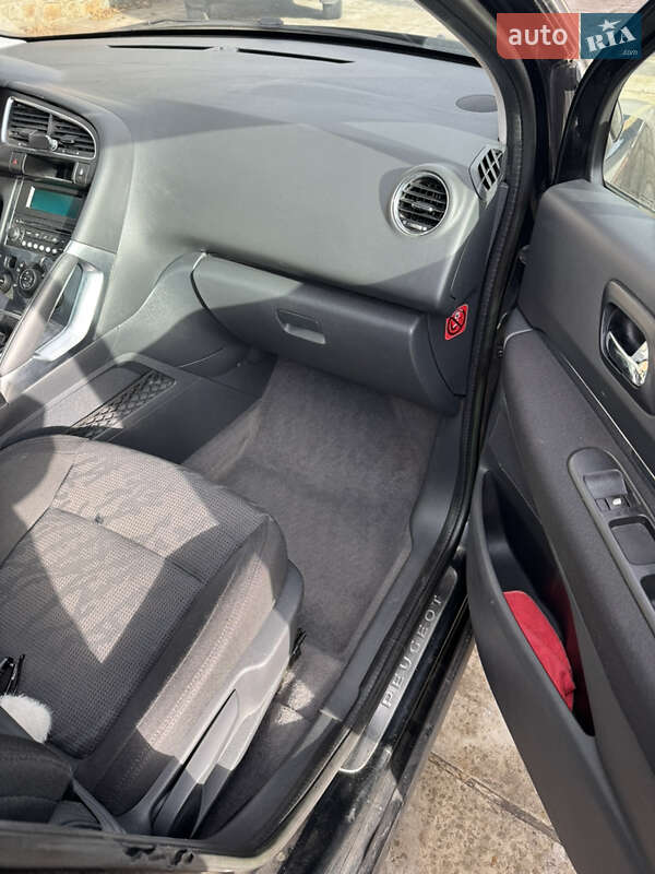 Внедорожник / Кроссовер Peugeot 3008 2011 в Калиновке